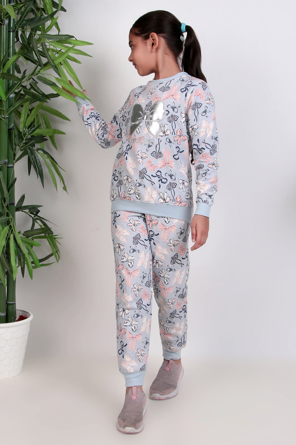 Girls bow printed winter tracksuit