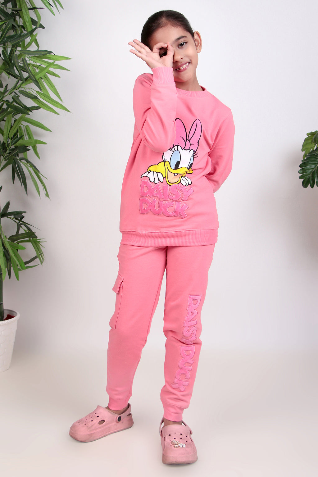 Girls cartoon printed tracksuit for light winters