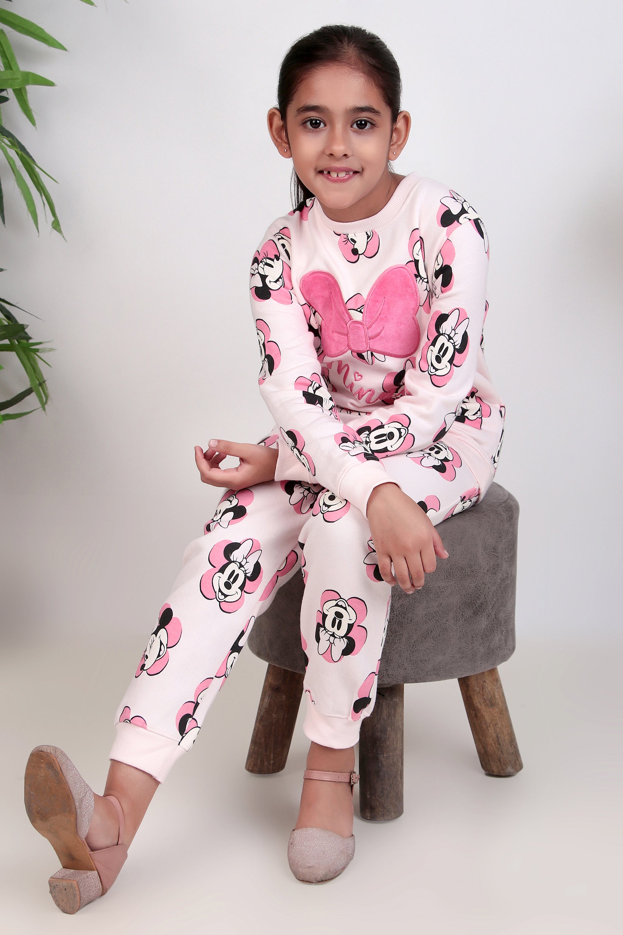 Girls cartoon printed tracksuit for winters