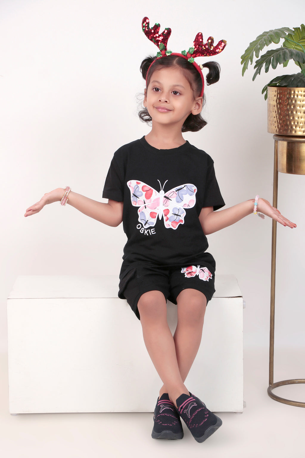 Girls coord set with half sleeves top and shorts